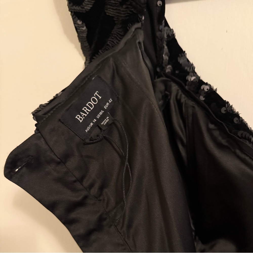 Bardot Cocktail Dress Sequins & Velvet, Off the Shoulder, Midi length, Black - Picture 7 of 8